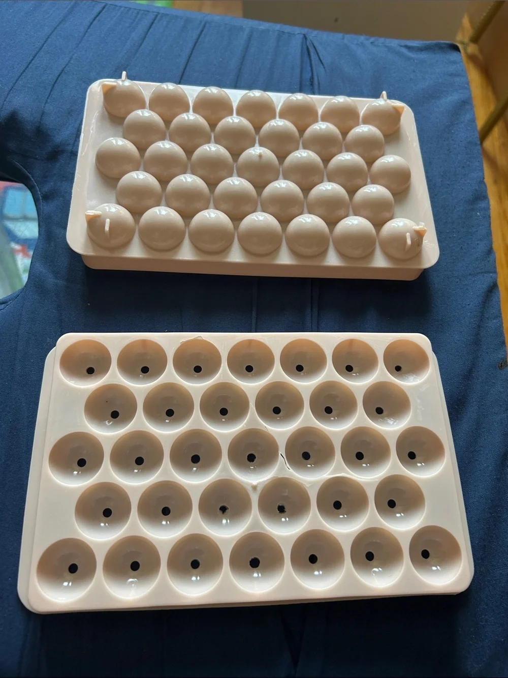 Peach Plastic Bead Tray with Round Holes